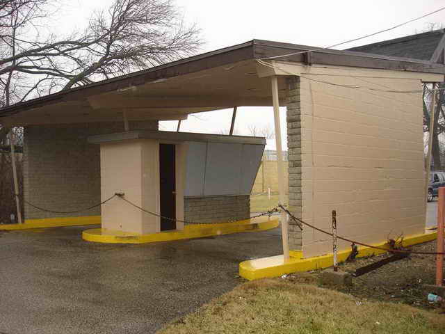 Skyborn Drive-In - 2006 Photo